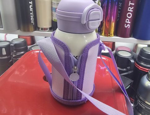 500MLSTRAW  BABY BOTTLE THERMACUP  WITH A ZIP CARRIER BAG