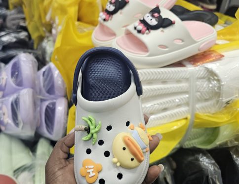 CLASSIC THEMED CROCS