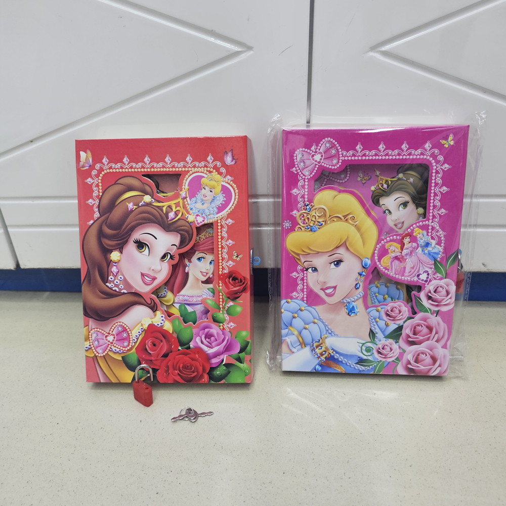 SMALL DISNEY THEMED FEATURING PRINCES FANCY GIRLS LOCKABLE DIARIES